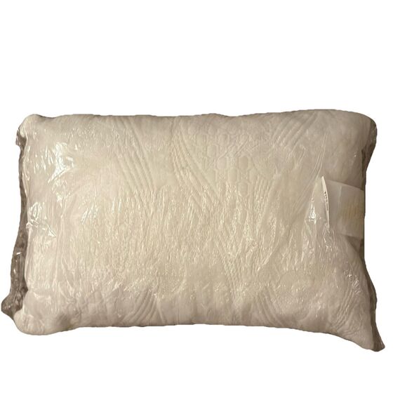 My Pillow  Bag Comfortable Multi Use Travel Pillows 12x18 - Picture 2 of 3